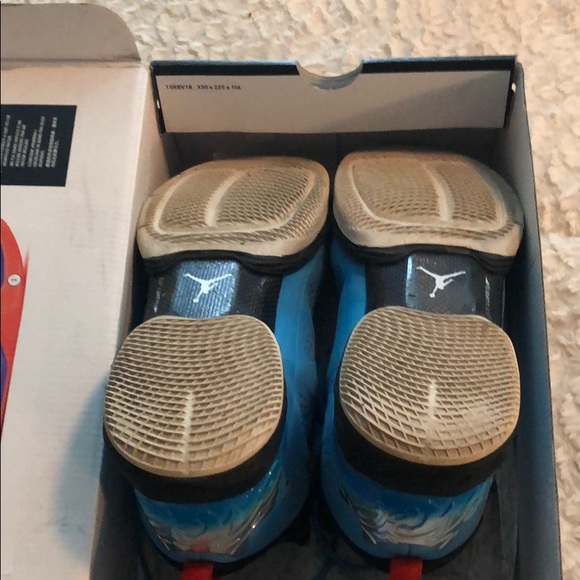 Men’s Nike Air Jordon KB Mentality Sneakers - Picture 5 of 5